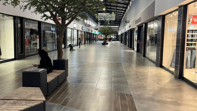 Riverstone-Mall-4